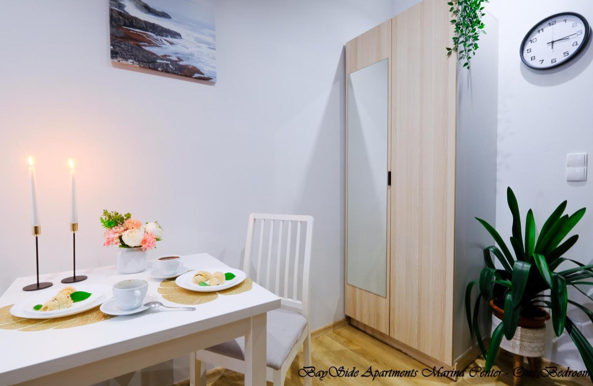 Bayside Apartments Marina Center Гданск Екстериор снимка